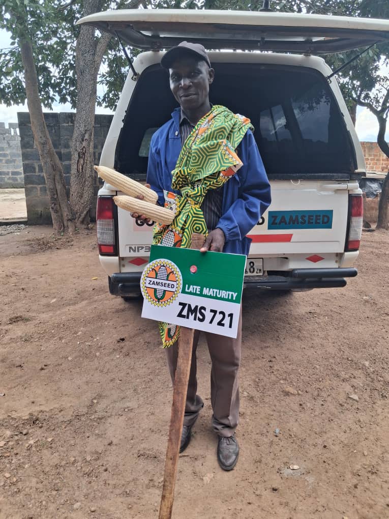 Farmer with ZMS 721 cobs